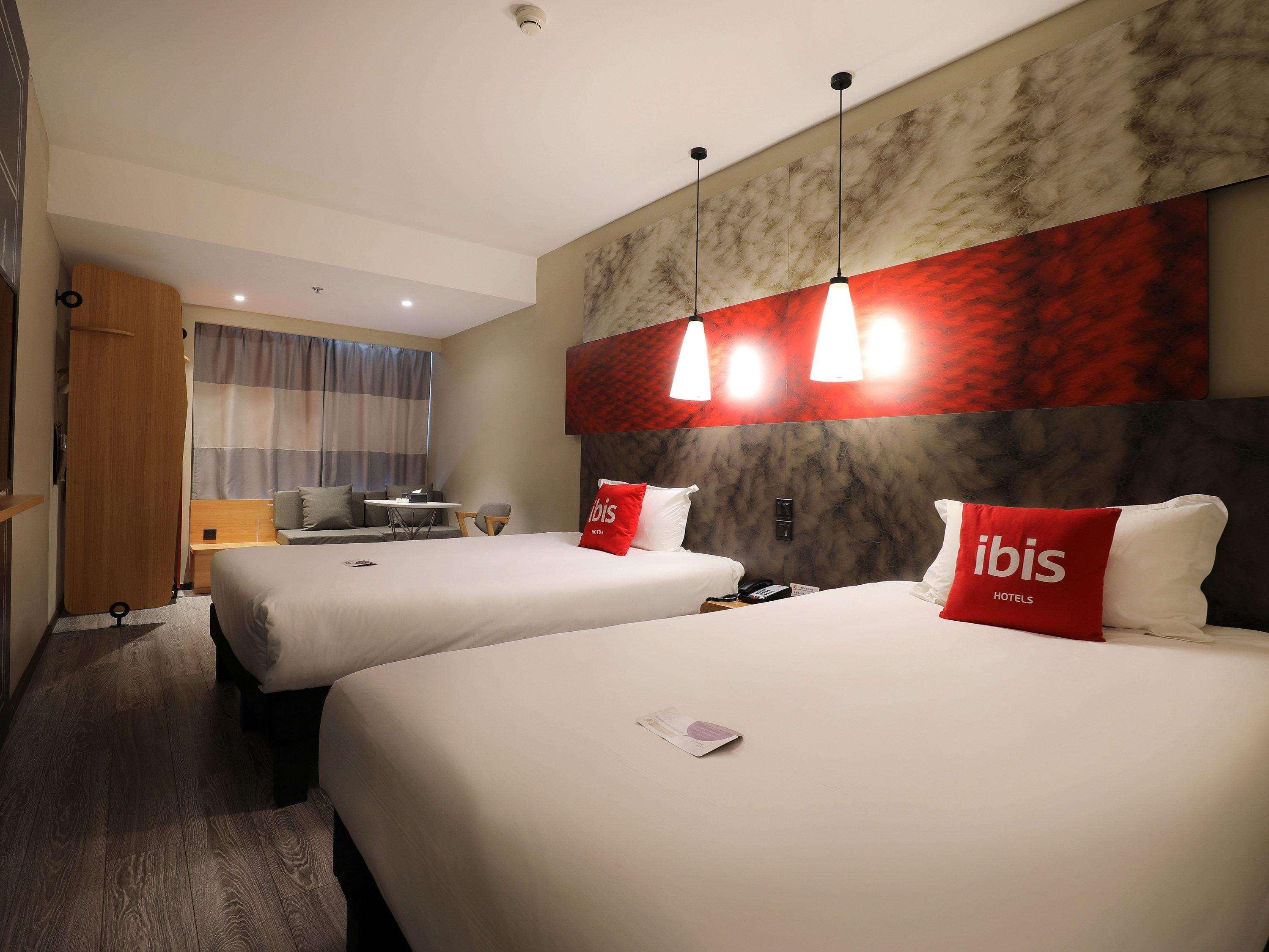 Ibis Dujiangyan Hotel Ченду Екстер'єр фото