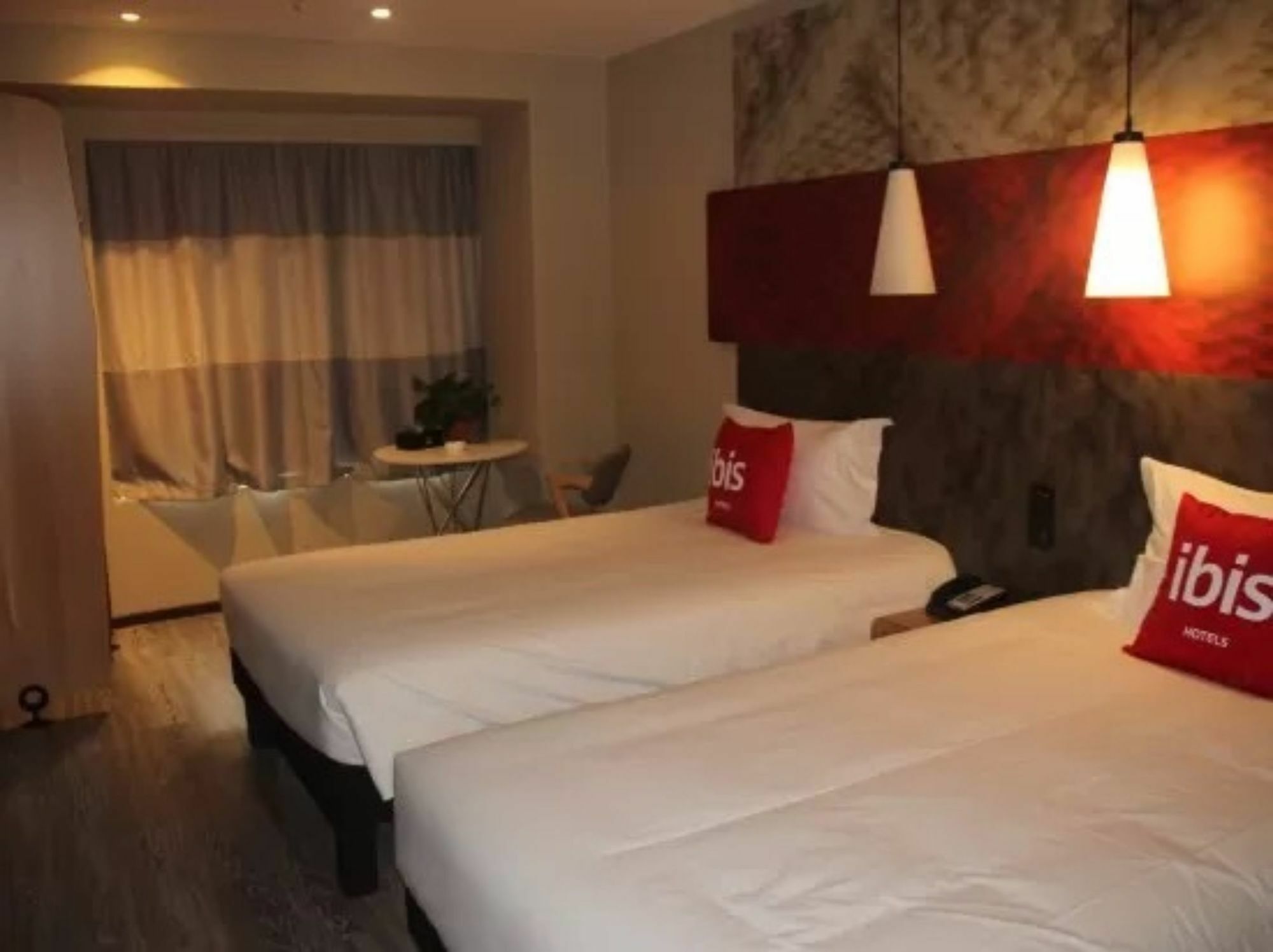 Ibis Dujiangyan Hotel Ченду Екстер'єр фото