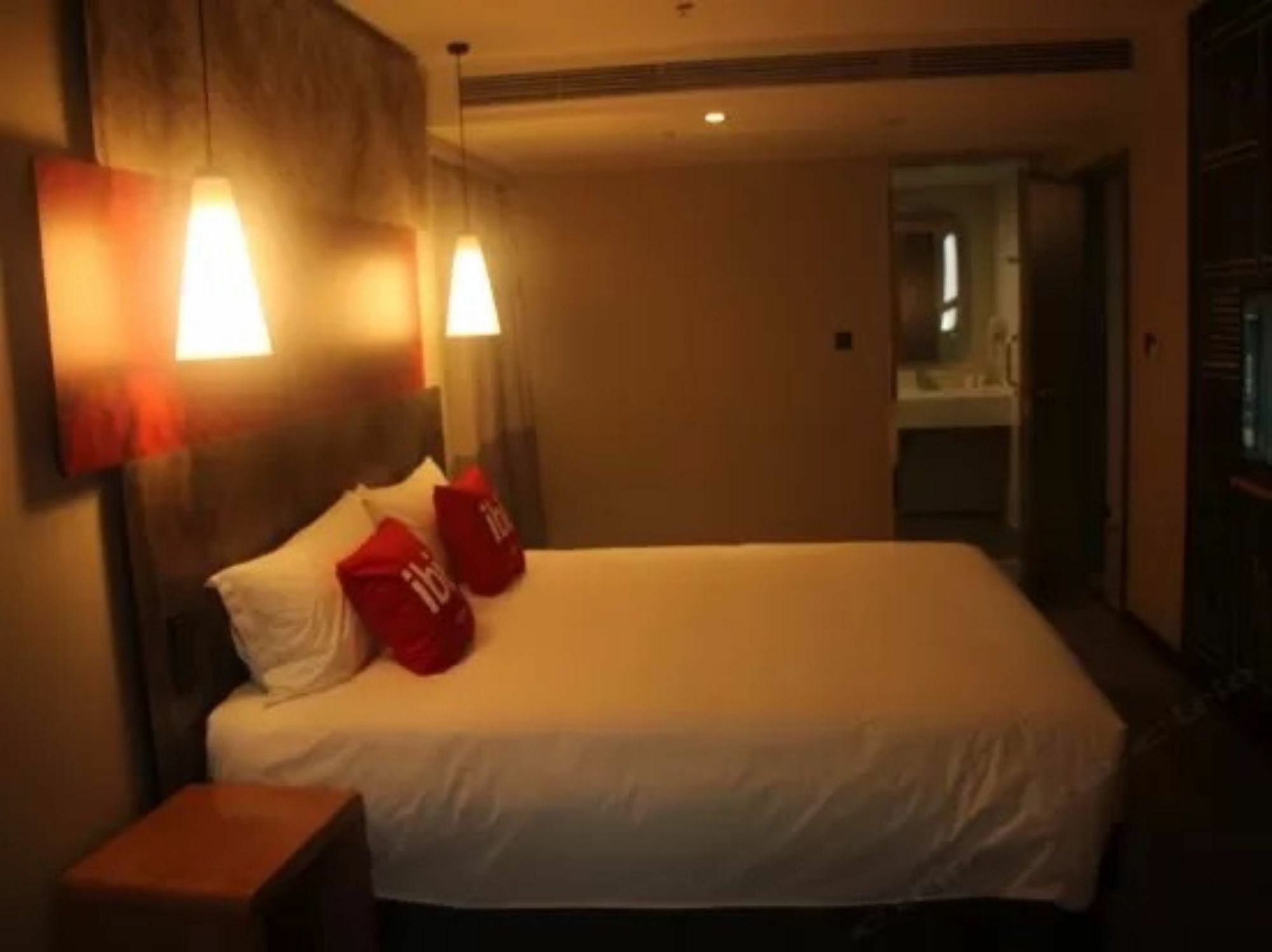 Ibis Dujiangyan Hotel Ченду Екстер'єр фото