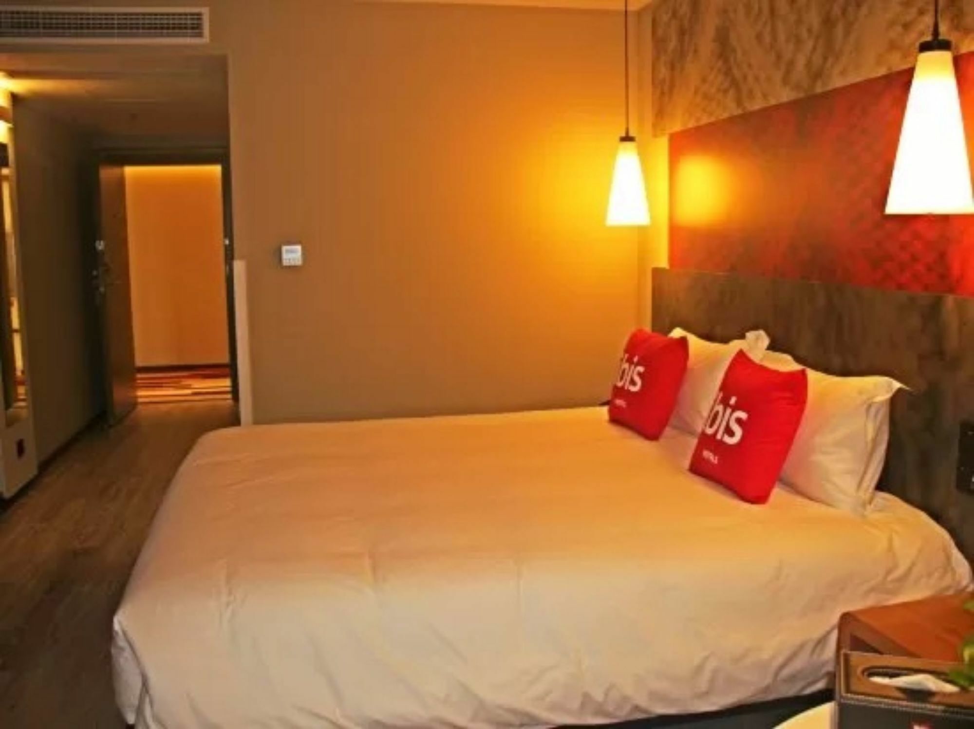 Ibis Dujiangyan Hotel Ченду Екстер'єр фото